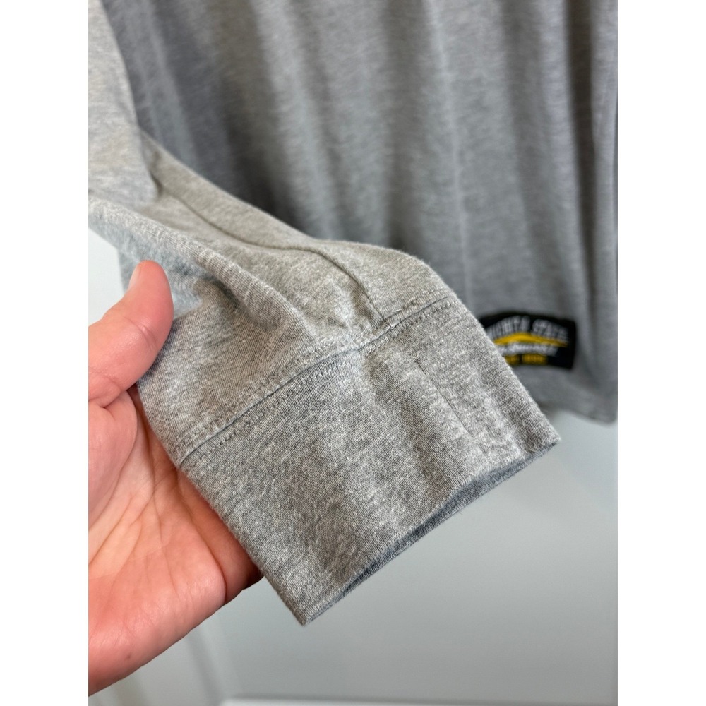 Colosseum Wichita State Shockers Long Sleeve Tee Men's XL NCAA WSU Athletic - Picture 8 of 10